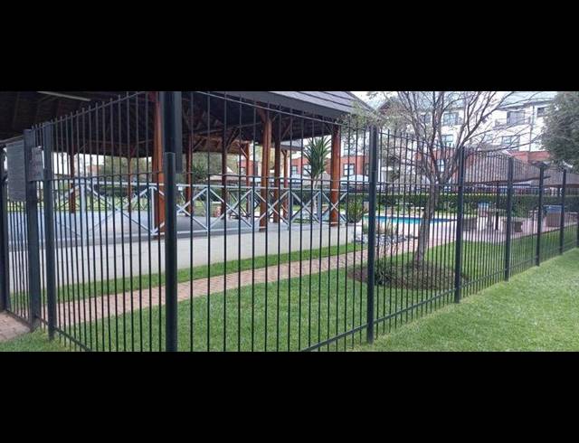 3 BEDROOM PROPERTY TO RENT IN GREENSTONE HILL